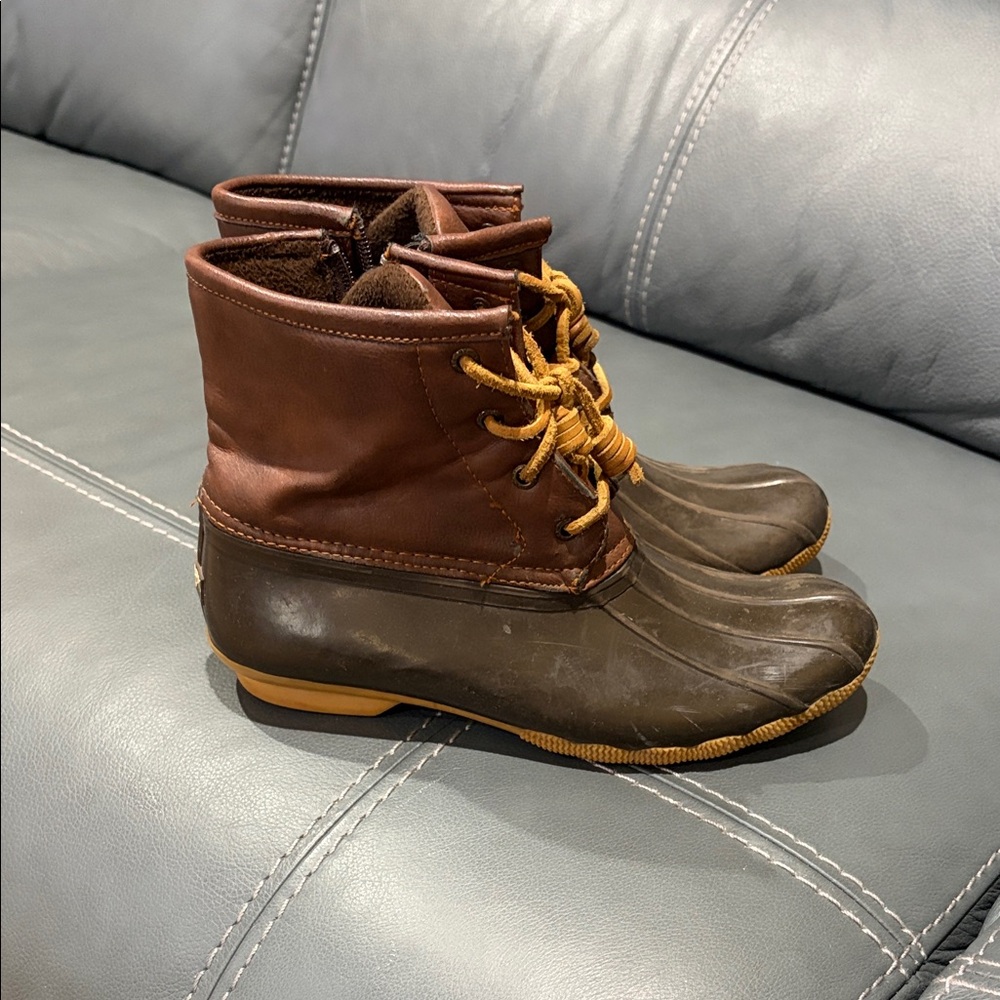 Spey Brown and Tan Duck Boots